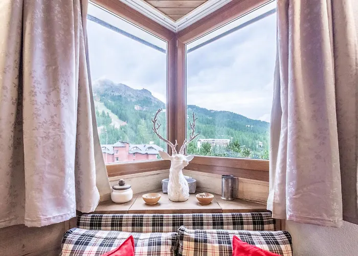 Holiday home Hellochalet - Cervino Ski-in Ski-out *